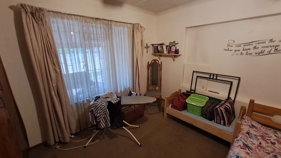 5 Bedroom Property for Sale in Fichardt Park Free State